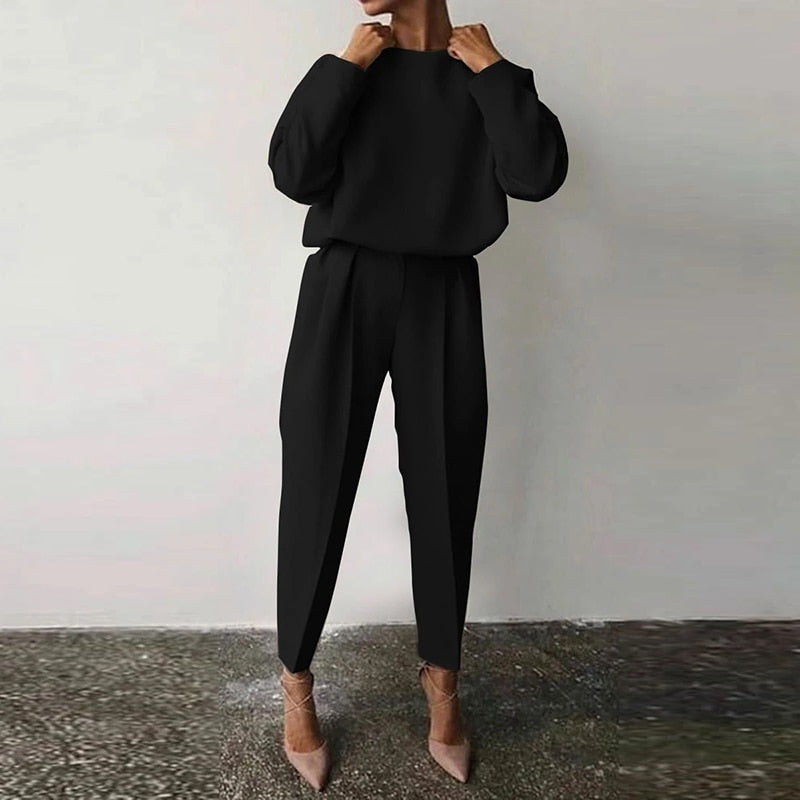 Women's 2-Piece Suit