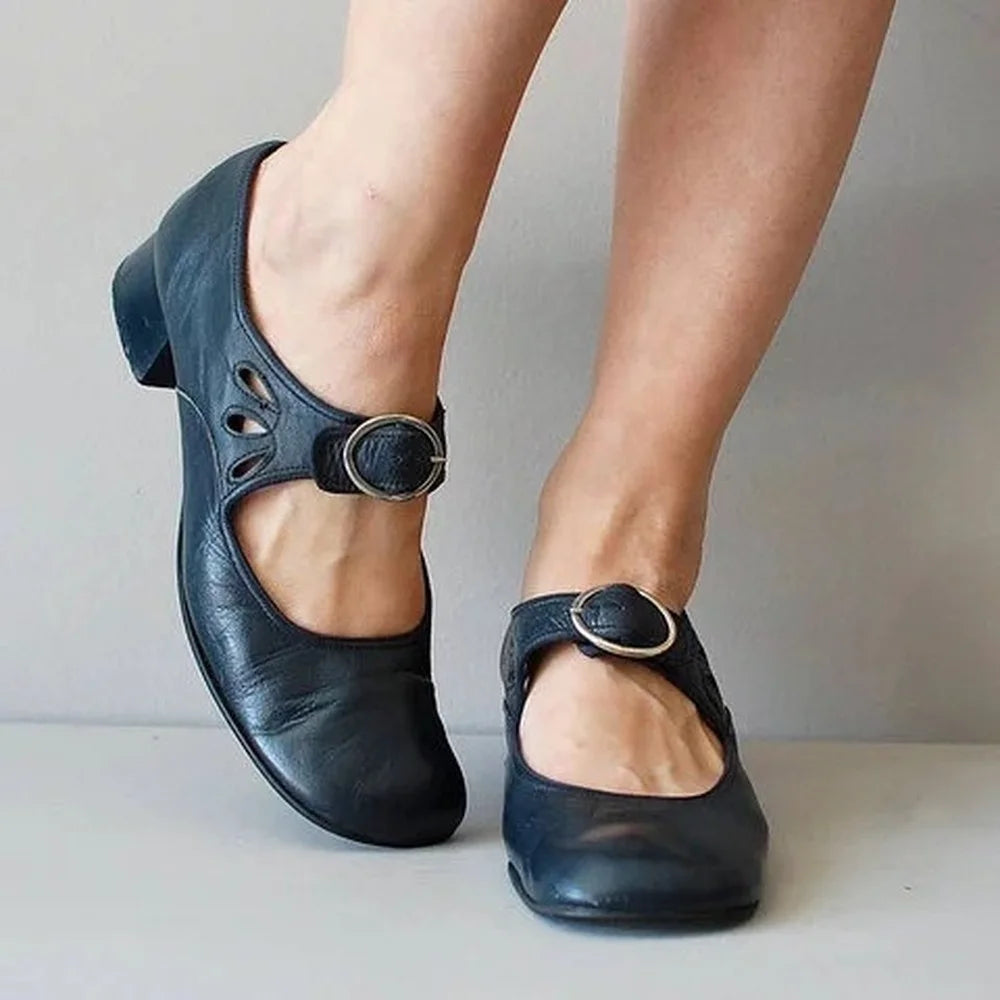 Women's Pumps with Decorative Buckle