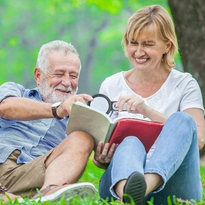 30X Magnifying Glass for Seniors - Compact Reader