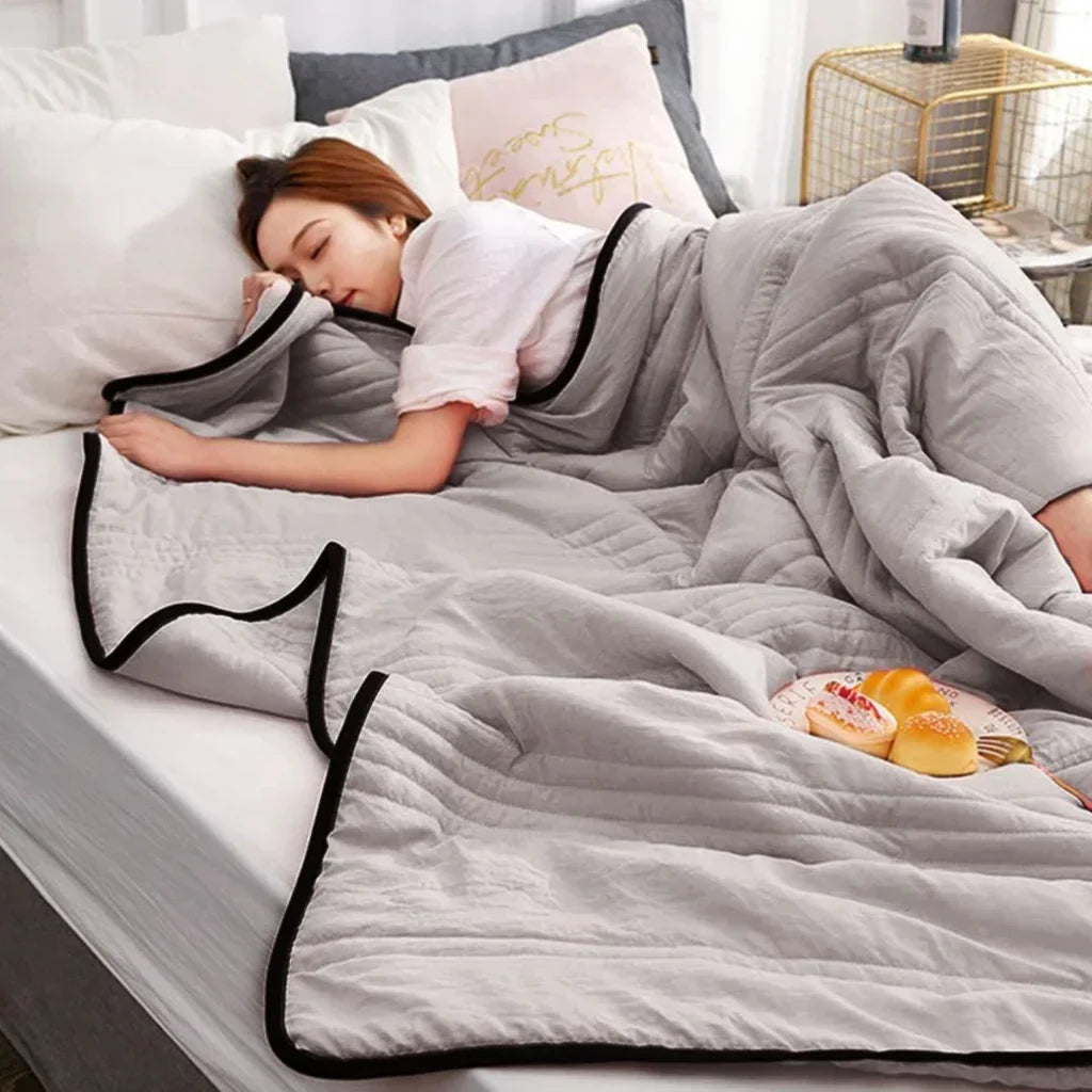 Breathable and Cooling Summer Blanket
