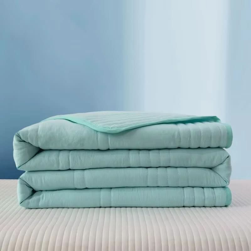 Breathable, Comfortable and Lightweight Cooling Blanket