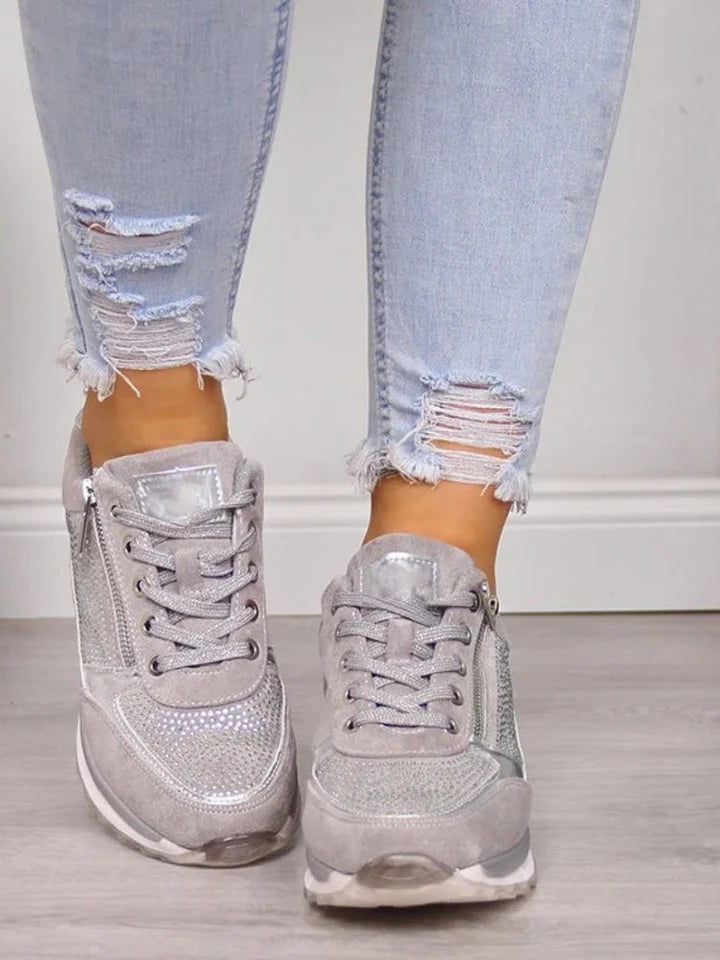 Comfortable Sneakers with Zipper