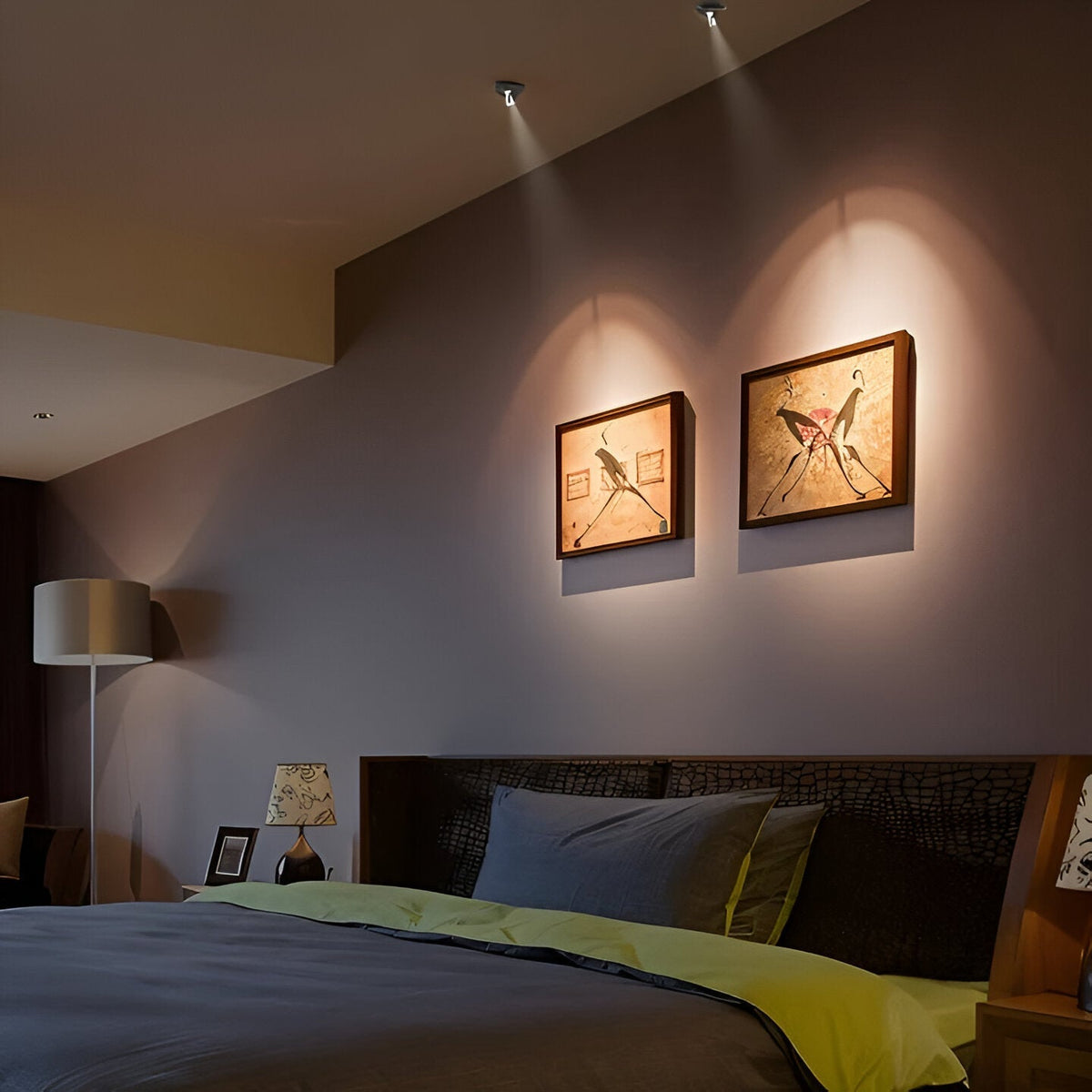 Dimmable Wireless Mini LED Spotlight – Accent Lighting for Home & Office