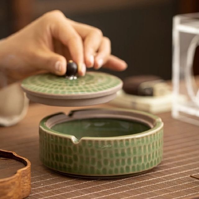 Handmade Retro Ashtray with Lid