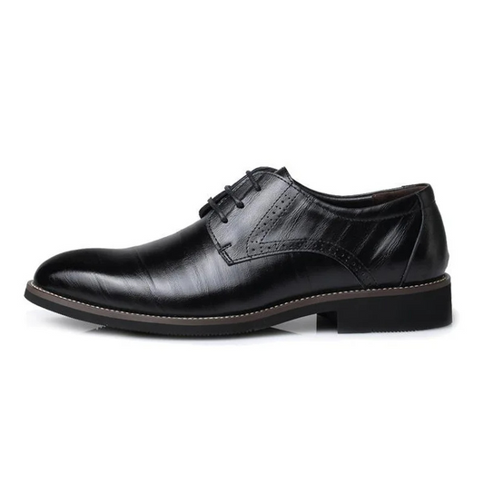 Men's Classic Oxford Shoes with Perforated Details