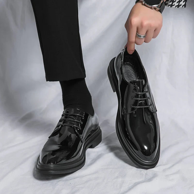 Men's Lace-Up Dress Oxfords