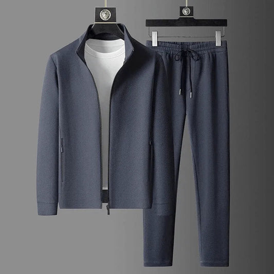 Men's Tracksuit: Comfortable & Stylish for Sports and Leisure