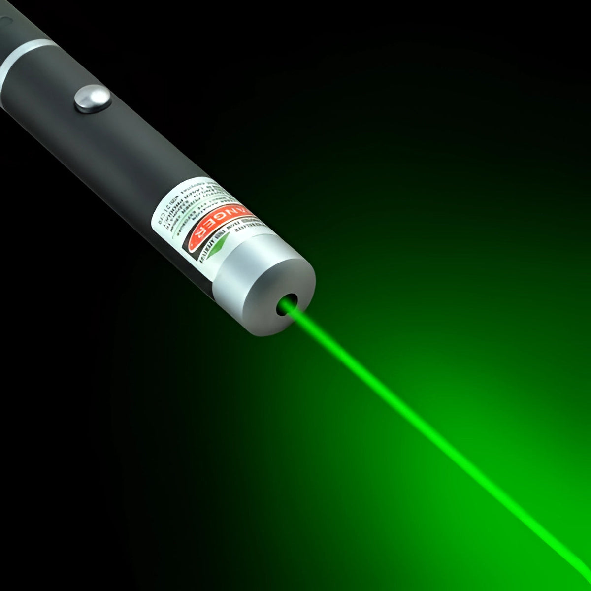 Multicolor Laser Pointer with Adjustable Focus