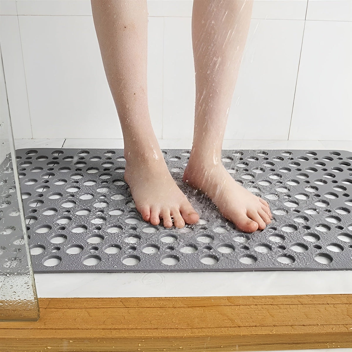 Non-Slip Shower Mat – Antibacterial and Hygienic | Secure Grip for the Bathroom
