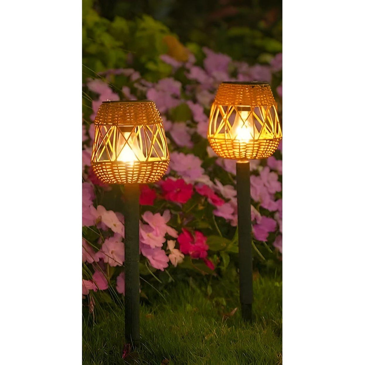 Outdoor Rattan Solar Garden Lantern with Automatic Lighting