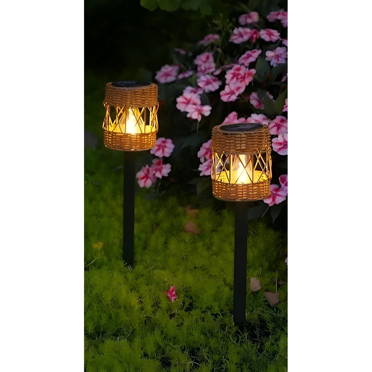 Outdoor Rattan Solar Garden Lantern with Automatic Lighting