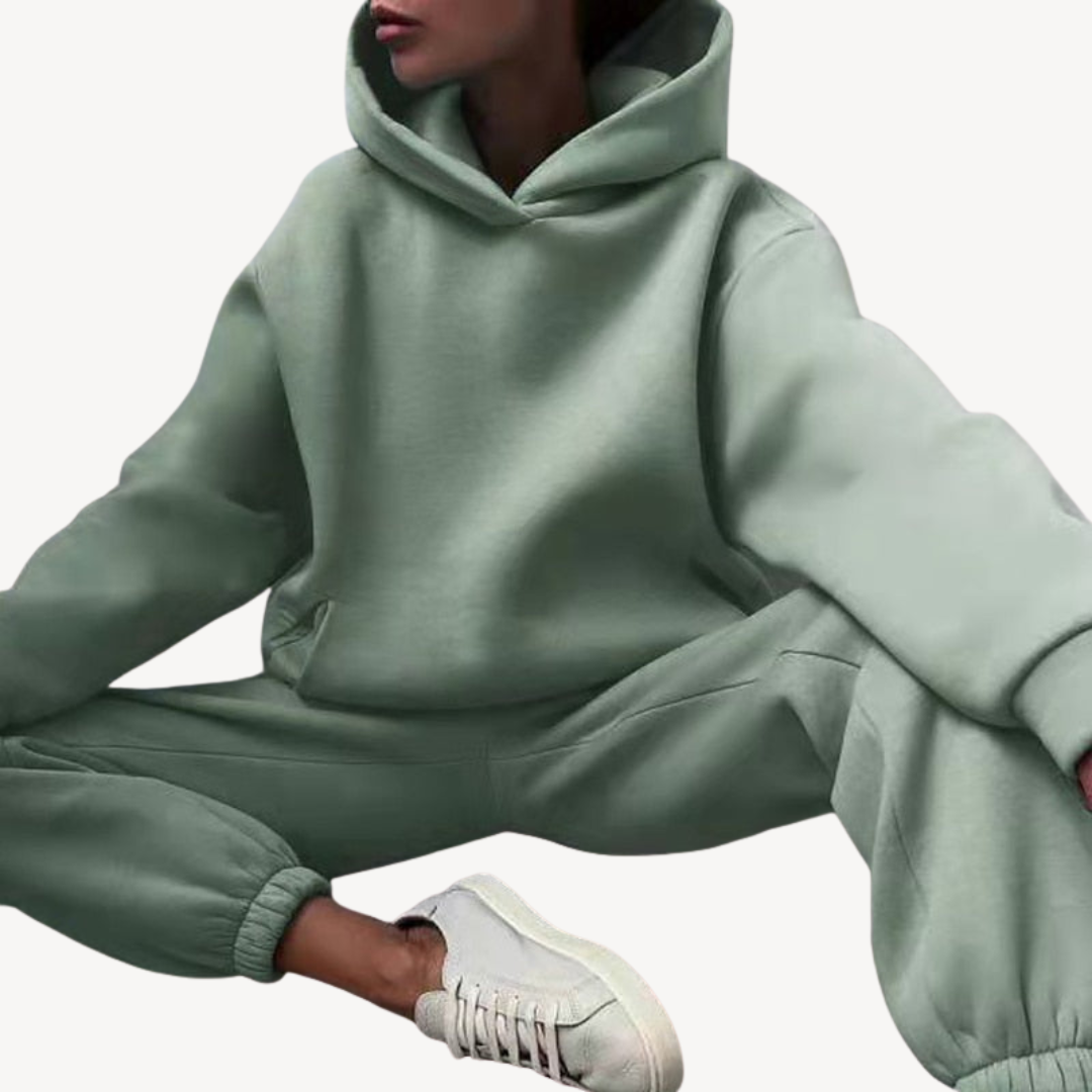 Oversized Hoodie and Joggers Set | Women's Leisurewear for Casual and Relaxation Wear