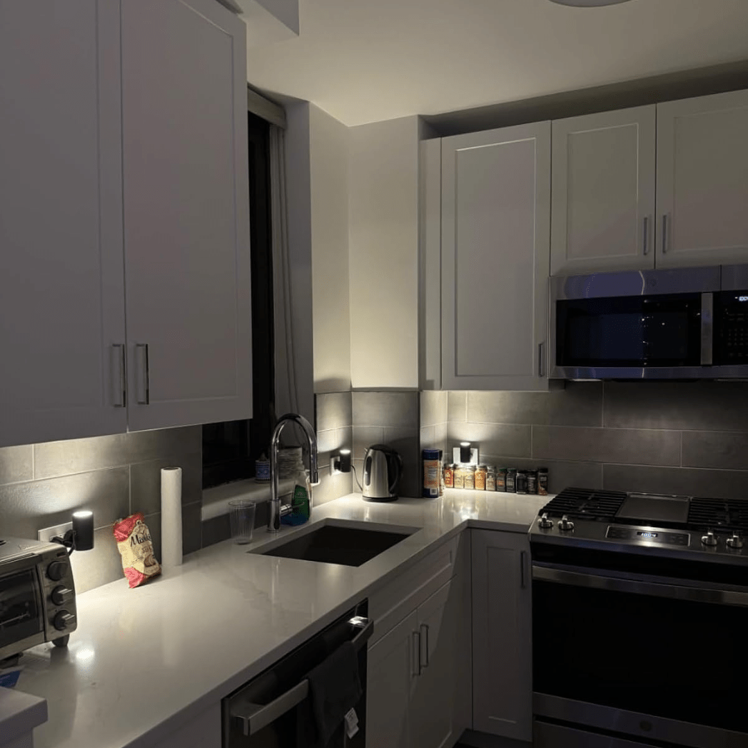 Smart LED Light with Automatic Sensor