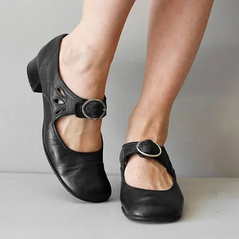 Women's Pumps with Decorative Buckle