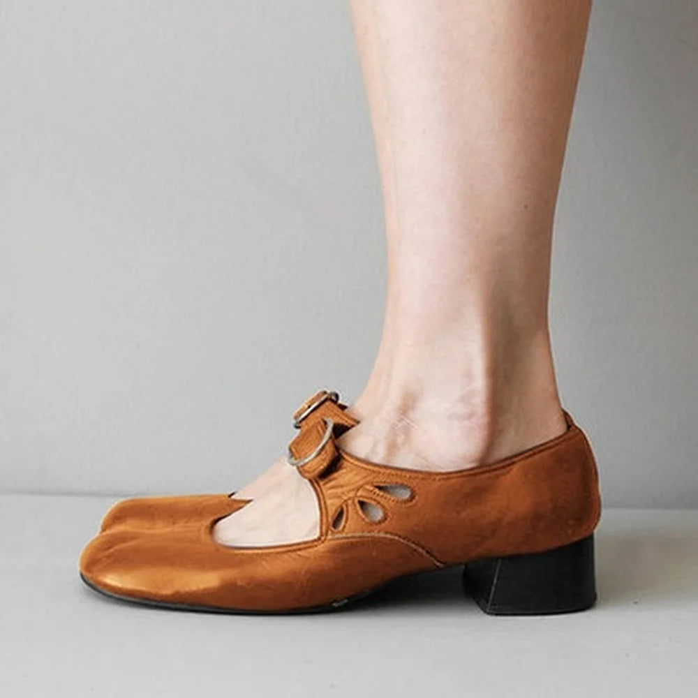 Women's Pumps with Decorative Buckle