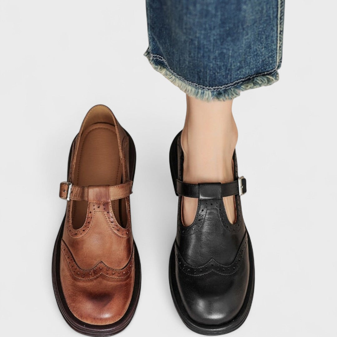 Women's Round Toe Single Strap Wingtip Shoes with Buckle