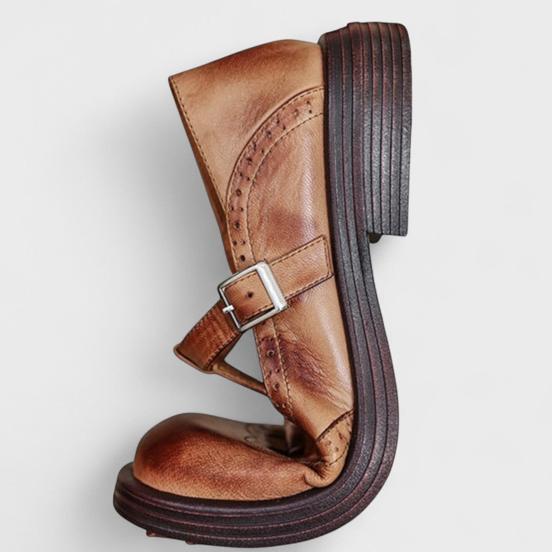 Women's Round Toe Single Strap Wingtip Shoes with Buckle