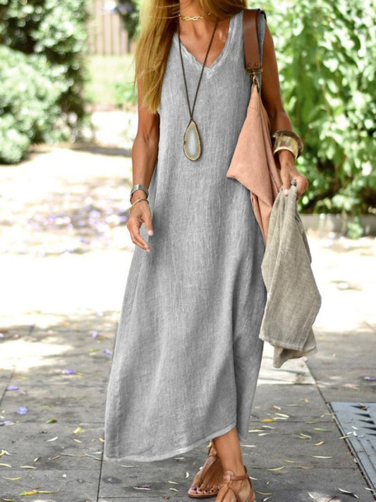 Women's Sleeveless V-Neck Maxi Dress